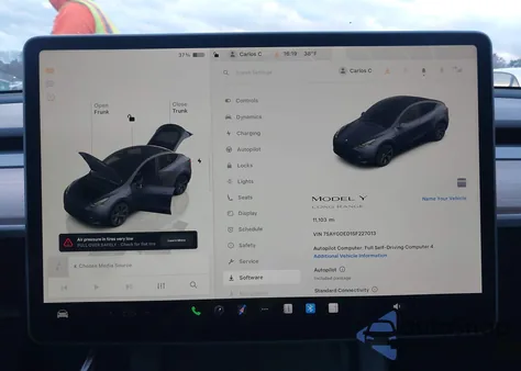 2025 Tesla Model Y Long Range Dual Motor Rear-Wheel Drive из США, поврежденный, VIN 7SAYGDED1SF227013